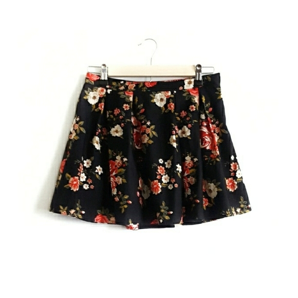 ▪︎Forever 21▪︎Floral Box Pleated Skirt - Picture 3 of 7